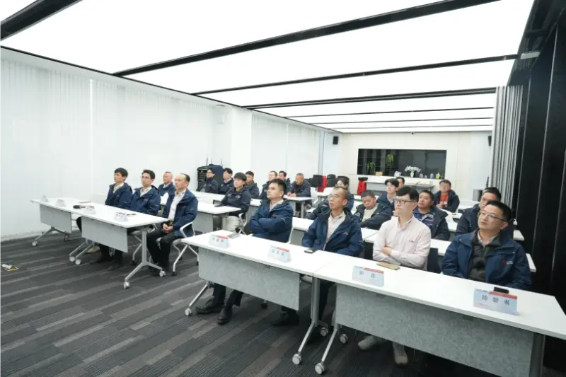 Quangong Machinery Co., Ltd. এর বিদেশী ইট তৈরির প্রকল্পের জন্য সংহতি সভা সফলভাবে সমাপ্ত হয়েছে।